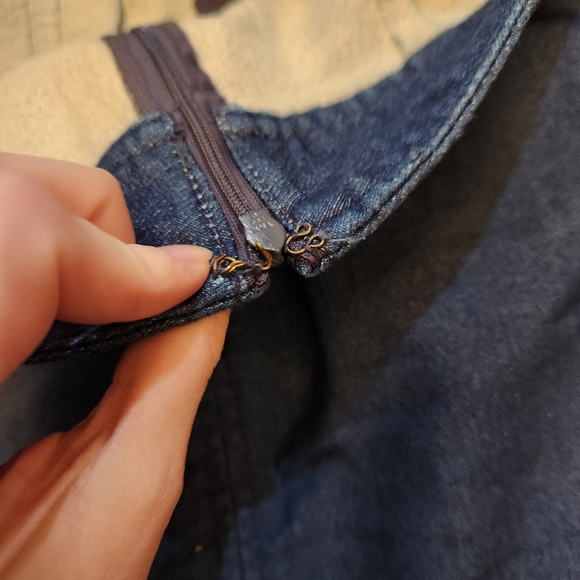 LOFT Denim Skirt - Picture 5 of 8